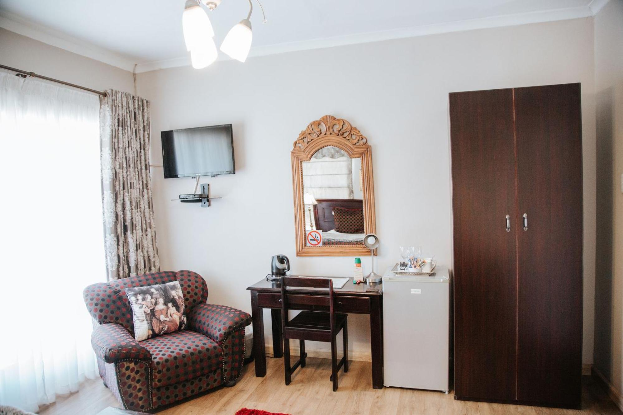 The Symphony Guest House Куинстаун Екстериор снимка