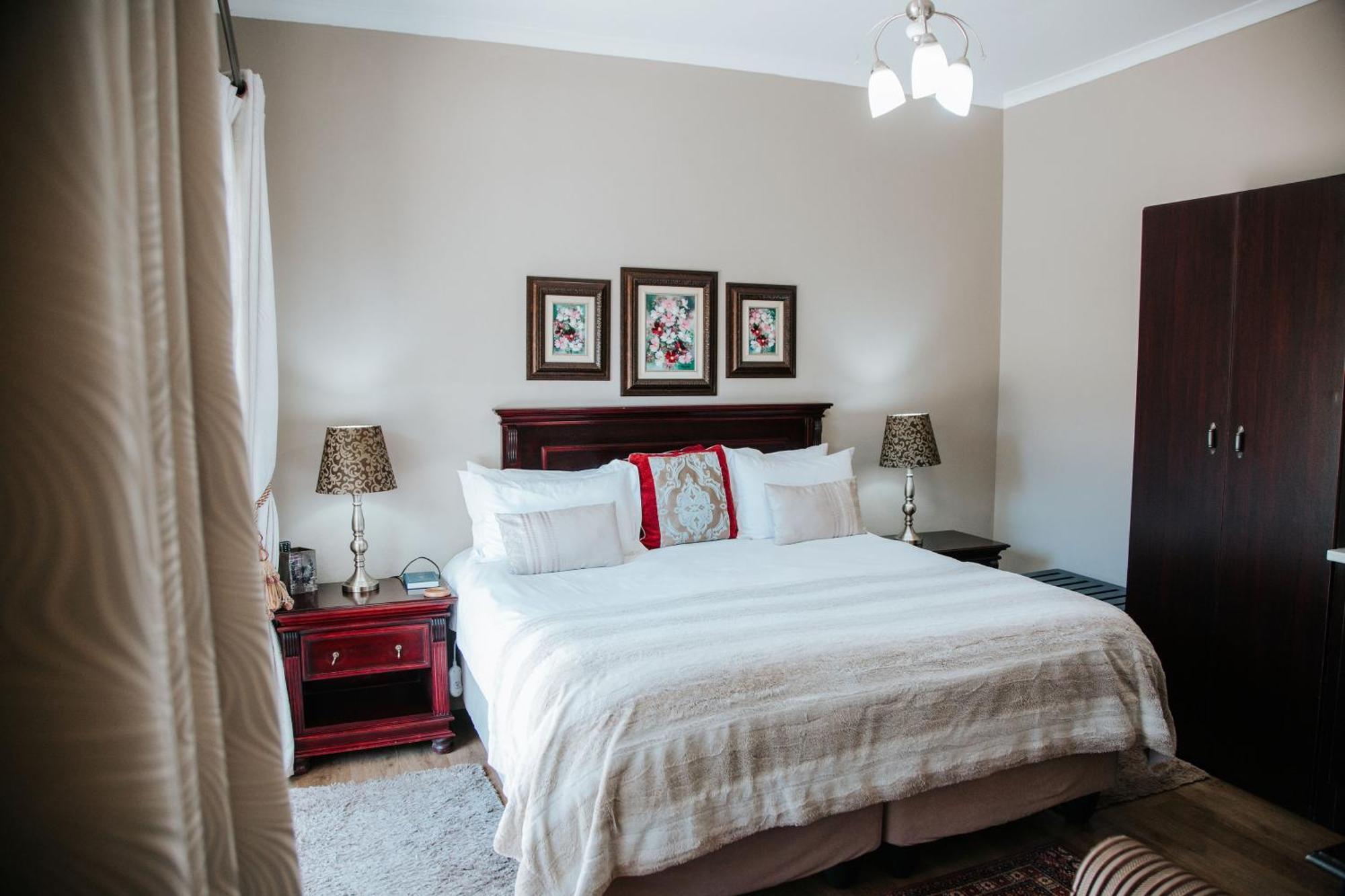 The Symphony Guest House Куинстаун Екстериор снимка